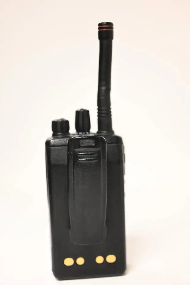 Two Way Radio Motorola VX-261 Two Way Radio in working condition - Photo 6