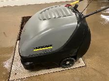 Karcher electric floor sweeper - Photo 2