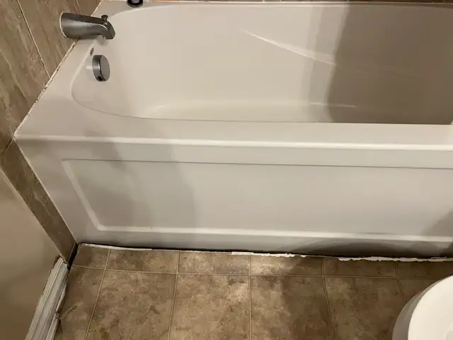 Looking for a handyman - a  bathroom in Ottawa Barrhaven .