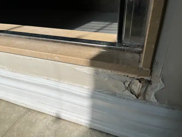 Looking for a handyman - a  bathroom in Ottawa Barrhaven . - Photo 4