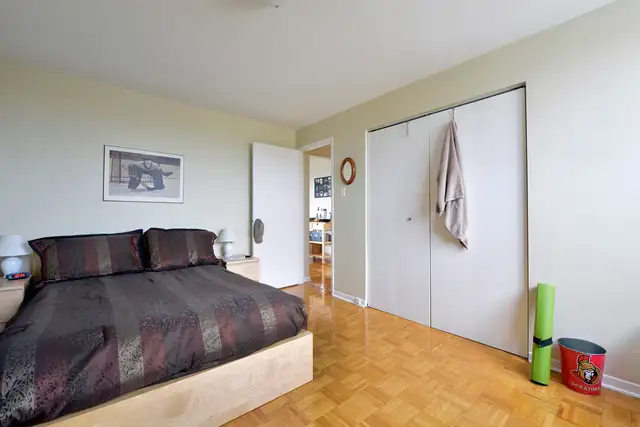 1 Bedroom Apartment in Westboro!!