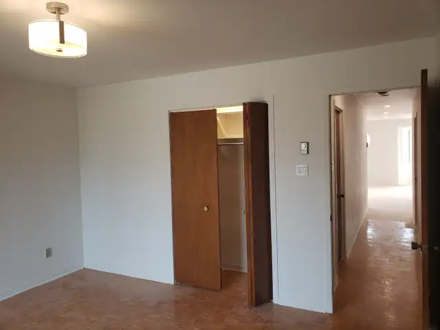 Tres Grand 4½ Apartment for Rent – Rosemont  La Petite-Patrie - Photo 8