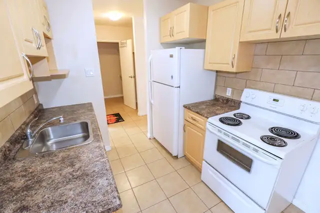 Available May 1- Off Portage Avenue - Photo 2