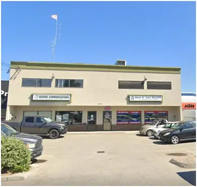 #4 2707 Retail/Warehouse Space for Lease