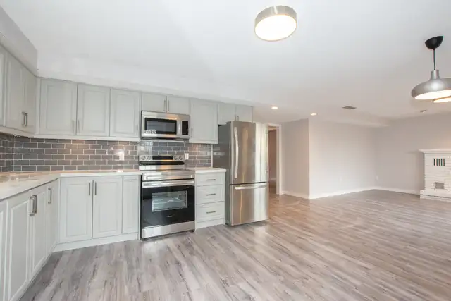 27 Rollins Dr, Welland - 2 Bedroom Lower Unit - Photo 7