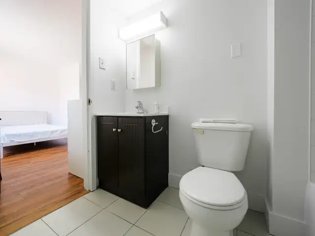 Studio & 1 Ch. Meublé et Rénové dès 920$ | Tout Inclus! - Photo 7