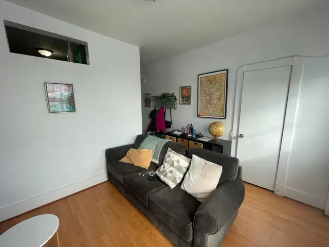 Apartement 4 1/2  à louer à Ahuntsic pour juillet - Photo 2