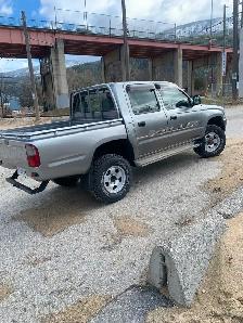 2002 Toyota Hilux Diesel Manual - Photo 3