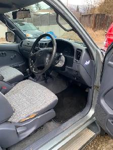 2002 Toyota Hilux Diesel Manual - Photo 9