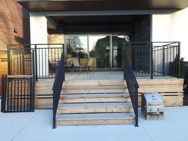 carpentry and construction - Photo 3