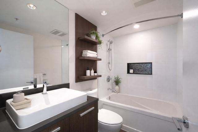 FOR SALE | 1205 - 3007 GLEN DRIVE - Photo 10