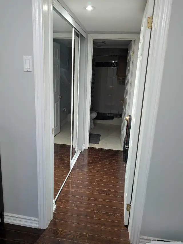 1 Bedroom Legal Basement Apartment - Photo 6