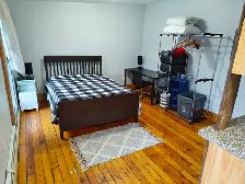 ALL INCLUSIVE RENTAL/FURNISHED Studio - Queen's & Downtown