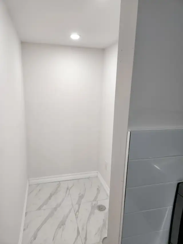 2BR Walkout Bsmt apartment for rent Immediate - Photo 5