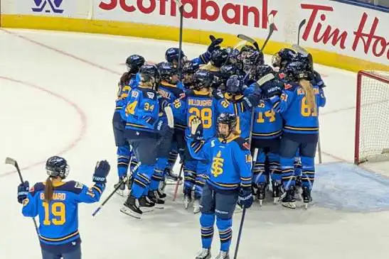 TORONTO SCEPTRES Vs VANCOUVERGOLDENEYES PWHL - Photo 2