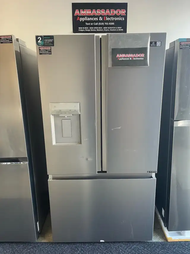 NEW 36" Hisense Water & Ice Counter Depth French Door Fridge - Photo 2