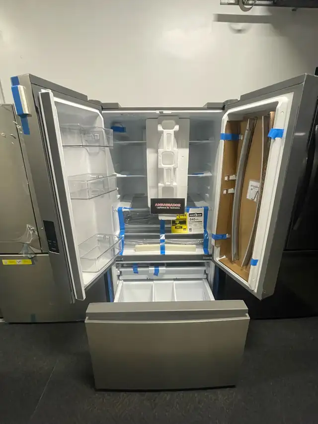 NEW 36" Whirlpool French Door Fridge (Interior Ice Maker) 31 CF - Photo 3