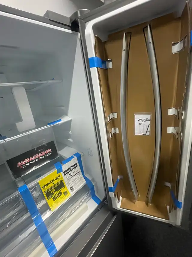 NEW 36" Whirlpool French Door Fridge (Interior Ice Maker) 31 CF - Photo 5