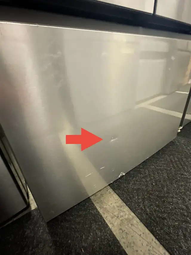 NEW 36" Whirlpool French Door Fridge (Interior Ice Maker) 31 CF - Photo 10