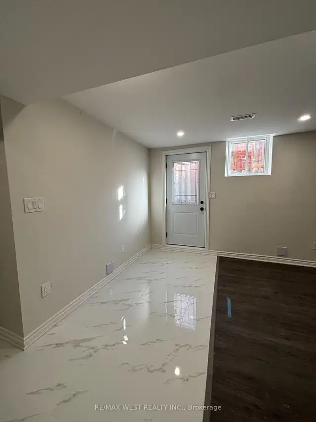 2 bed, 1 bath basement apartment for Rent - Photo 9