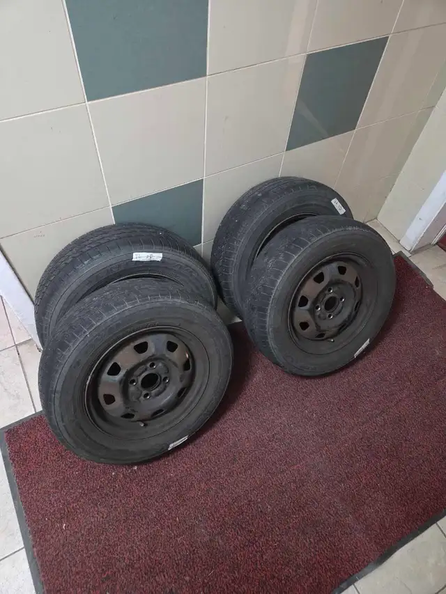Pneu/ Tire