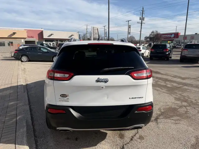 2015 Jeep Cherokee Limited Heated/Ventilated Seats! - Photo 4