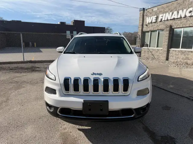 2015 Jeep Cherokee Limited Heated/Ventilated Seats! - Photo 9