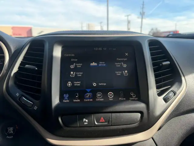 2015 Jeep Cherokee Limited Heated/Ventilated Seats! - Photo 15