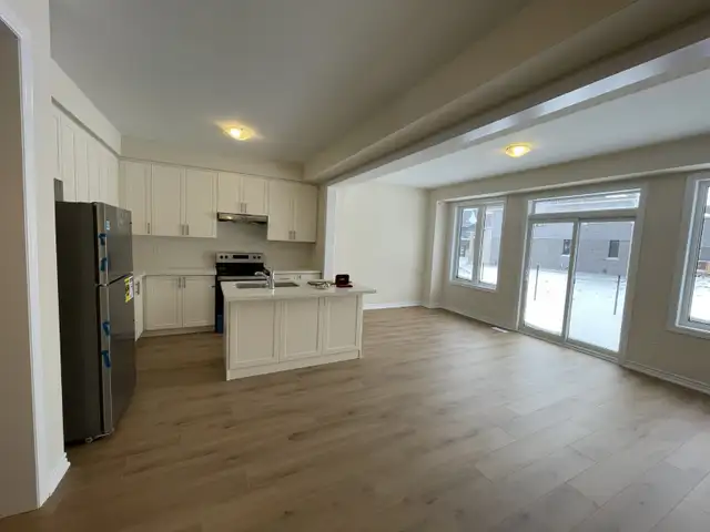 3 Beds 2.5 Baths FULL NEW Townhouse - Photo 4