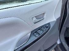 2019 Toyota Sienna LE 8 Passenger - Photo 3