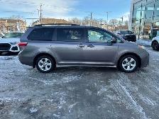 2019 Toyota Sienna LE 8 Passenger - Photo 7