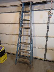 8’ Electrician wooden ladder Heavy duty - Photo 4