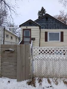 A Comfort and Cozy House for Rent!