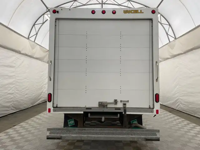 2024 Chevrolet Express Commercial Cutaway - Photo 6