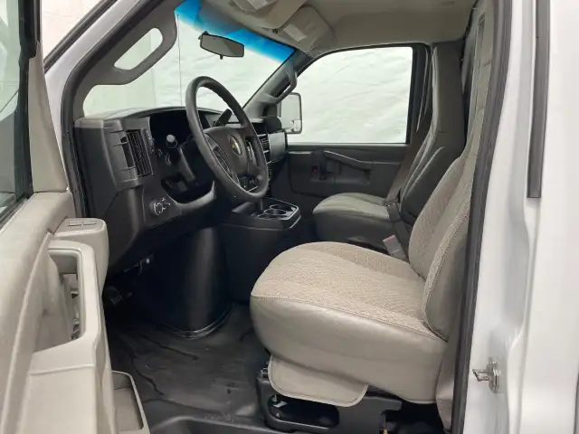 2024 Chevrolet Express Commercial Cutaway - Photo 8