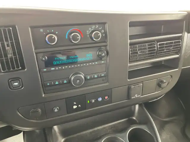 2024 Chevrolet Express Commercial Cutaway - Photo 12