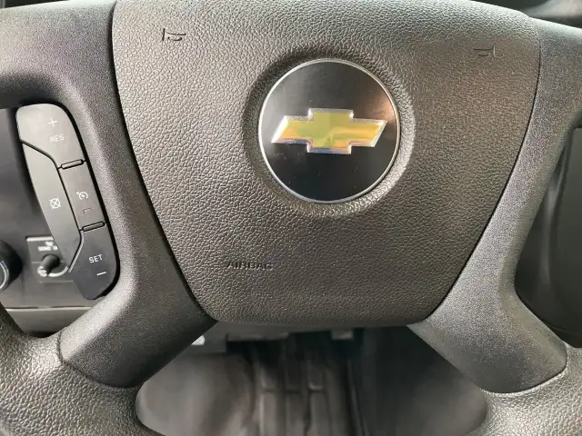 2024 Chevrolet Express Commercial Cutaway - Photo 13