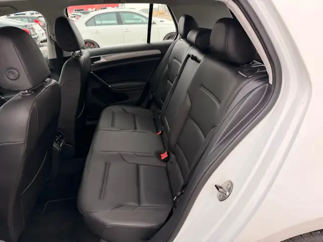 2016 Volkswagen Golf TSI Manual : Navigation System - Photo 9