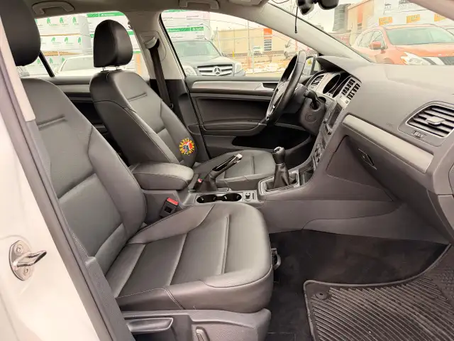 2016 Volkswagen Golf TSI Manual : Navigation System - Photo 10