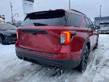 2022 Ford Explorer ST - Photo 3