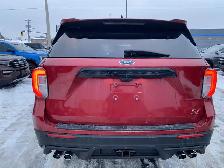 2022 Ford Explorer ST - Photo 4