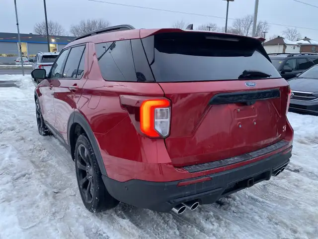 2022 Ford Explorer ST - Photo 5