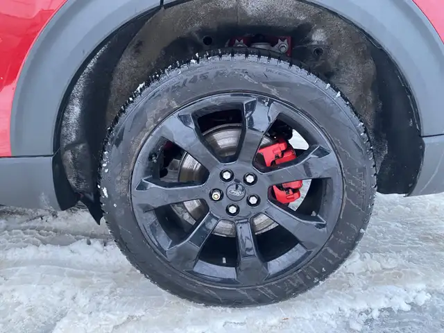 2022 Ford Explorer ST - Photo 13