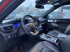 2022 Ford Explorer ST - Photo 17