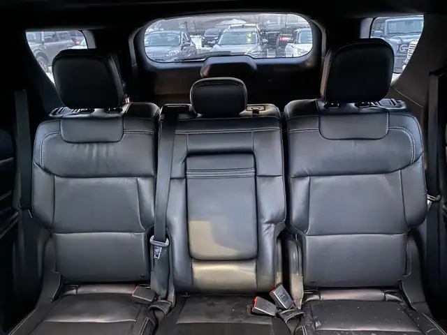 2022 Ford Explorer ST - Photo 20