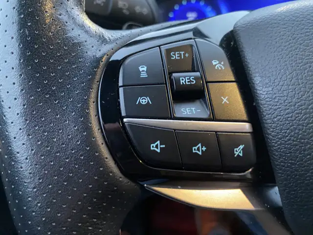 2022 Ford Explorer ST - Photo 30