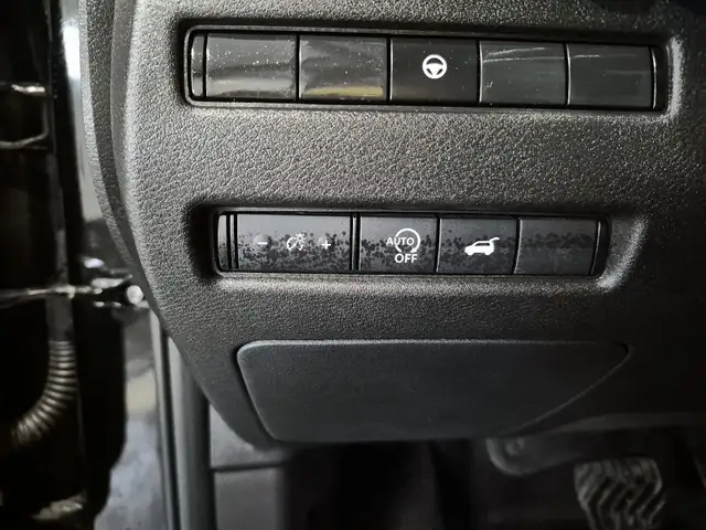 2025 Nissan Rogue SV Moonroof SV Moonroof | Power Liftgate - Photo 24