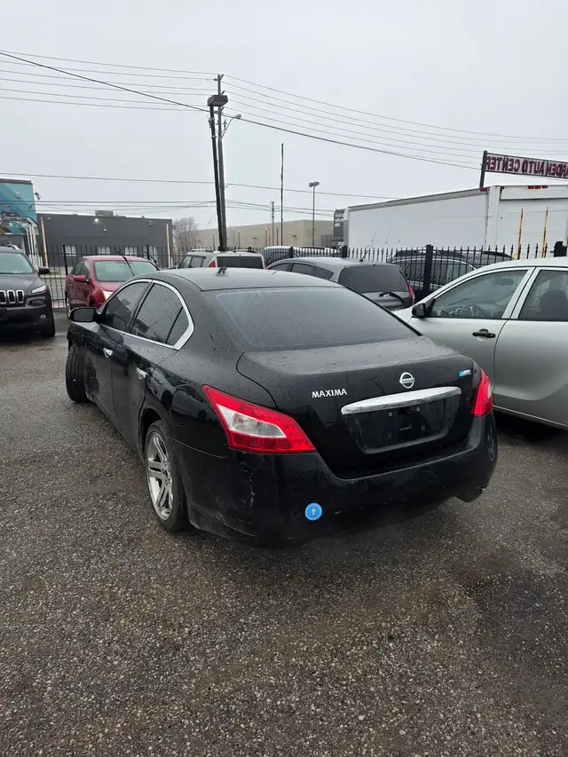 2010 Nissan Maxima SV - Photo 3