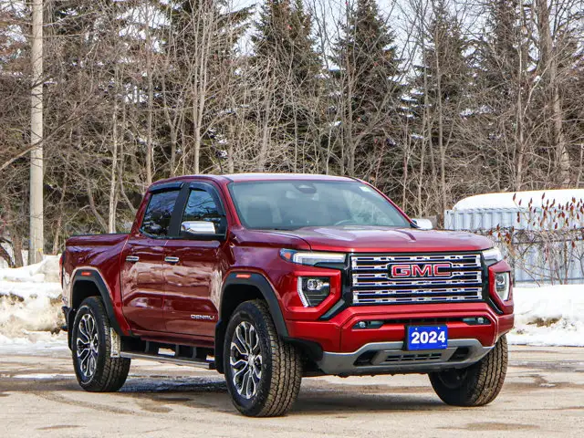 2024 GMC Canyon Denali- Sunroof - Heated Vented Seats - Photo 4