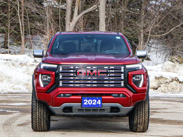 2024 GMC Canyon Denali- Sunroof - Heated Vented Seats - Photo 5